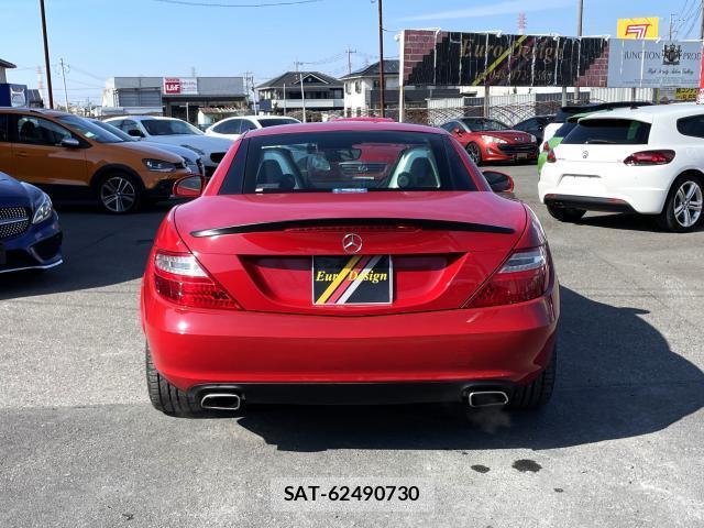 Mercedes Benz SLK 2011-07 7798245-1