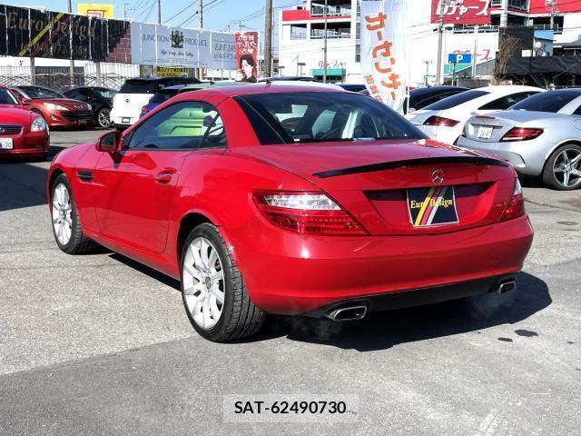 Mercedes Benz SLK 2011-07 7798245-13