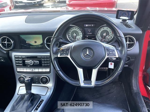 Mercedes Benz SLK 2011-07 7798245-16