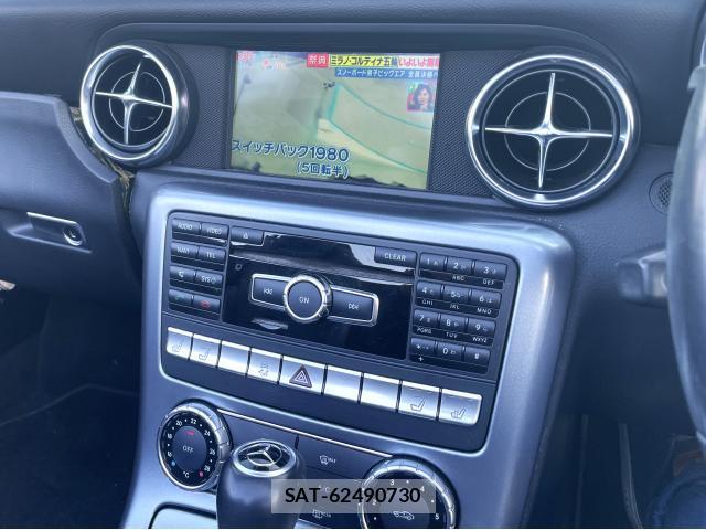 Mercedes Benz SLK 2011-07 7798245-4