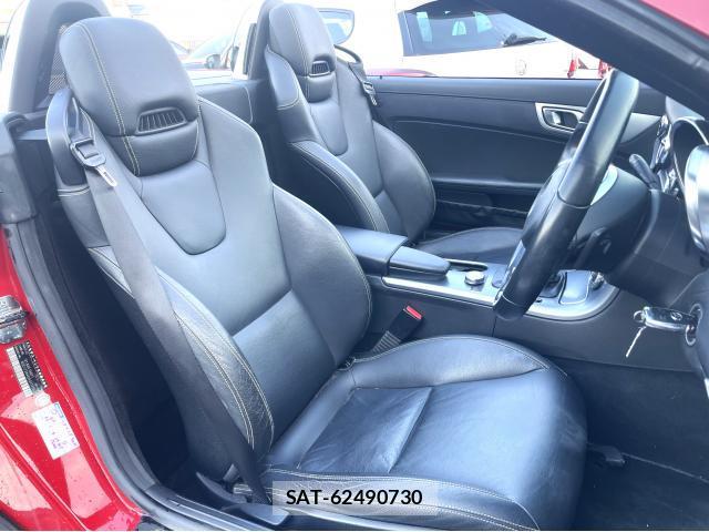 Mercedes Benz SLK 2011-07 7798245-5