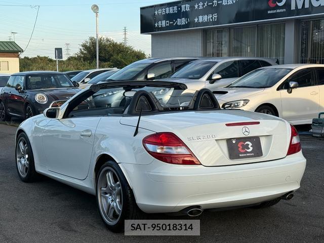 Mercedes Benz SLK 2007-03 7808766-8