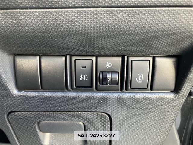 Suzuki SOLIO 2013-05 7797852-17