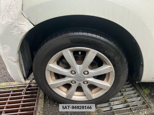 Suzuki SPACIA 2015-11 7799716-6