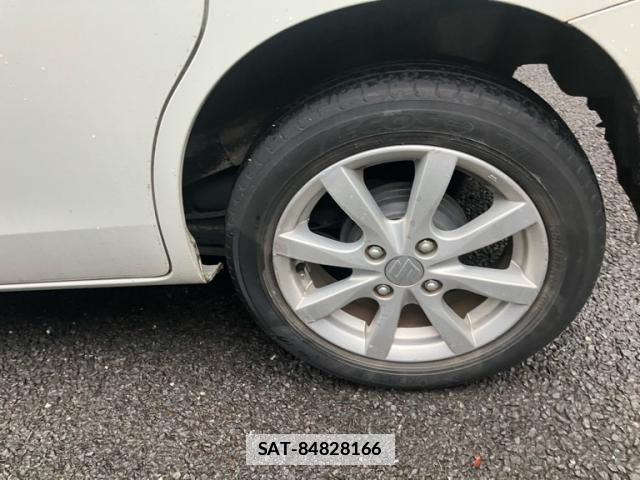 Suzuki SPACIA 2015-11 7799716-7