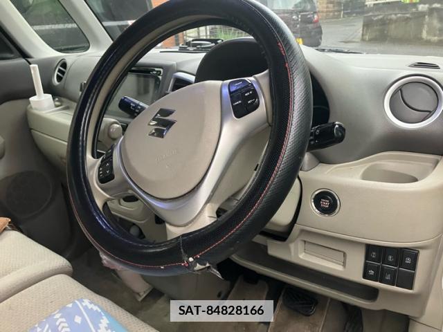 Suzuki SPACIA 2015-11 7799716-9