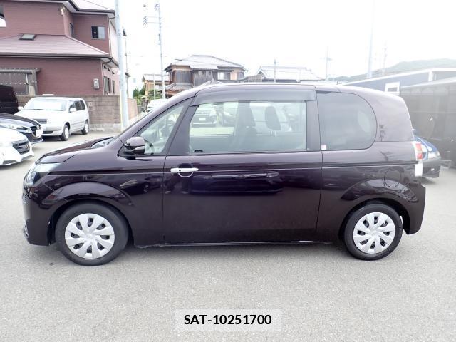 Toyota SPADE 2017-09 7796093-10