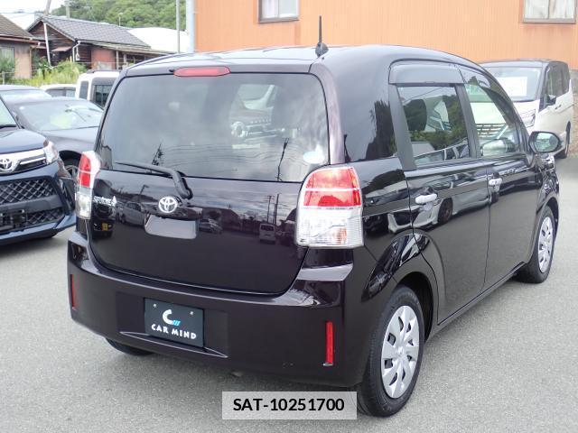 Toyota SPADE 2017-09 7796093-13