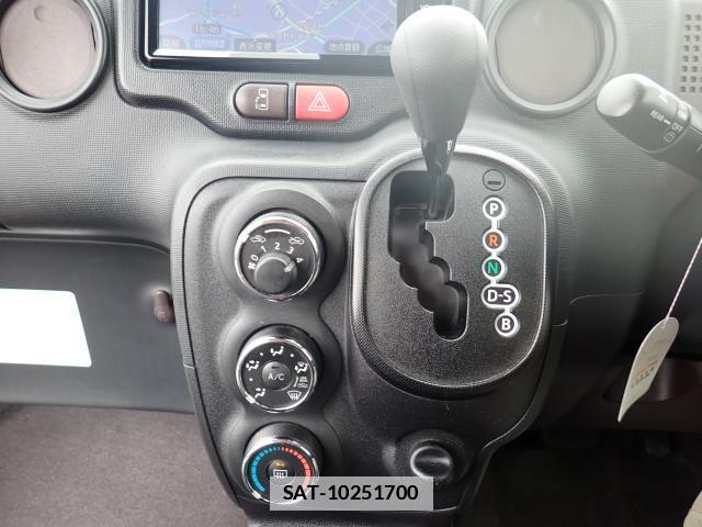 Toyota SPADE 2017-09 7796093-15