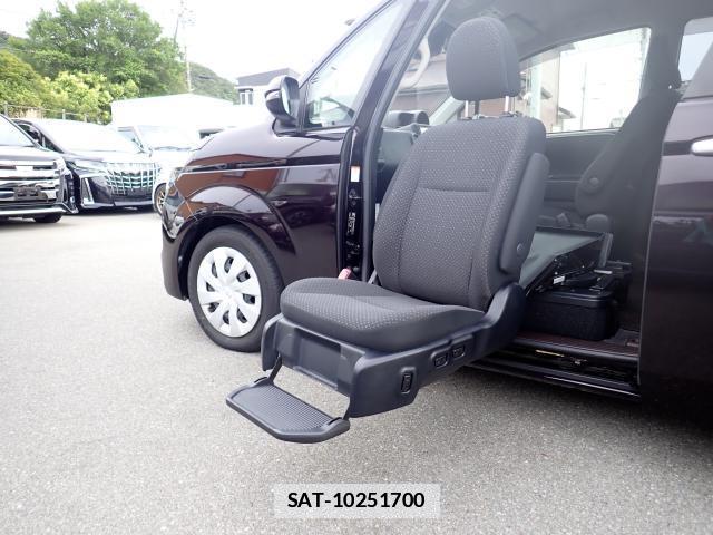 Toyota SPADE 2017-09 7796093-8
