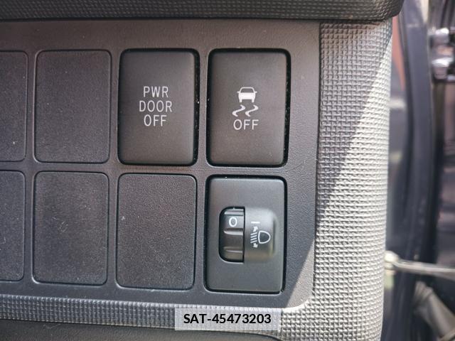 Toyota SPADE 2013-04 7801988-7