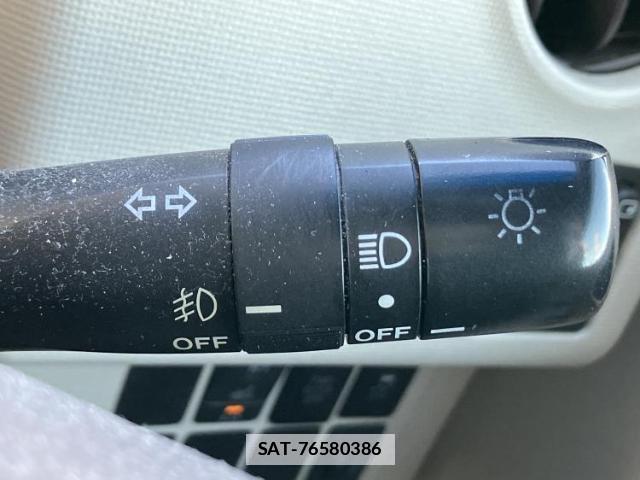Toyota SPADE 2015-01 7802098-15