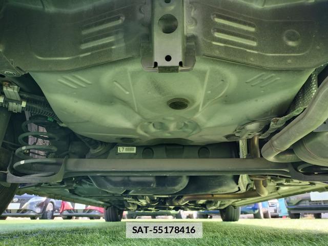 Toyota SPADE 2013-04 7802360-8