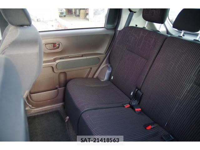 Toyota SPADE 2013-02 7806416-9