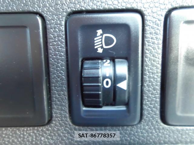 Suzuki SPLASH 2009 7804371-8
