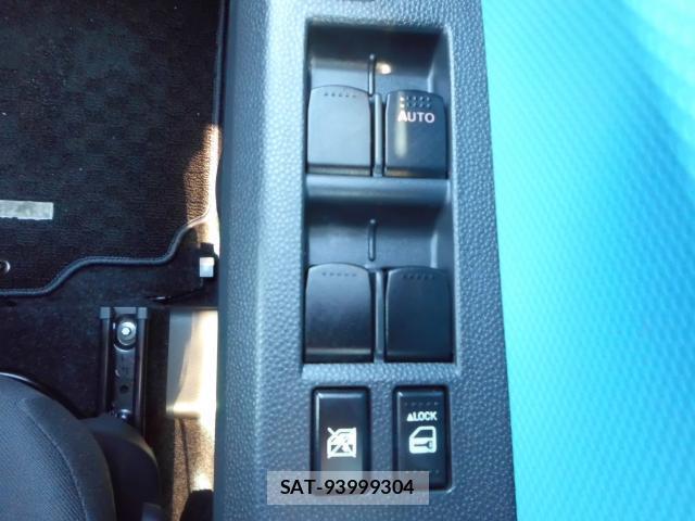 Suzuki SPLASH 2011-07 7804375-12