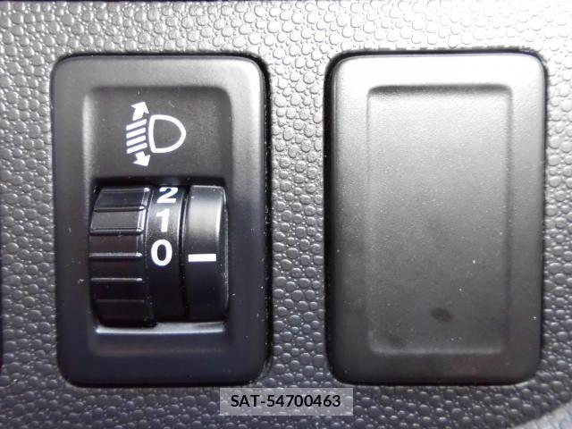 Suzuki SPLASH 2011-09 7804377-11