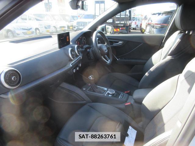 Audi SQ2 2024-10 7803296-8