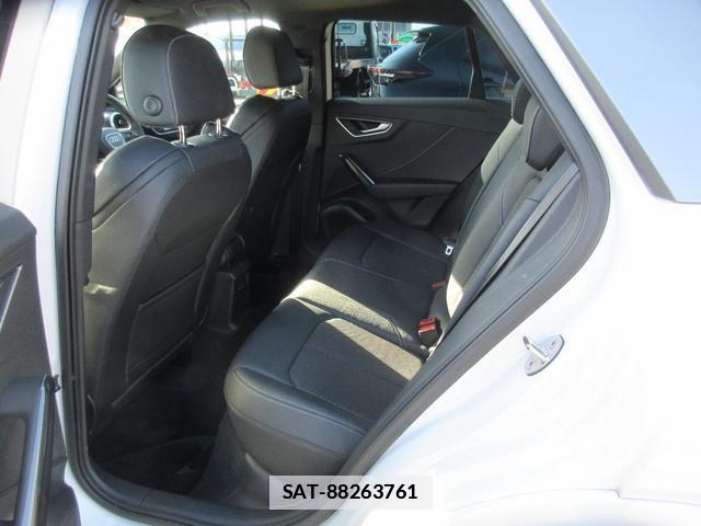 Audi SQ2 2024-10 7803296-9