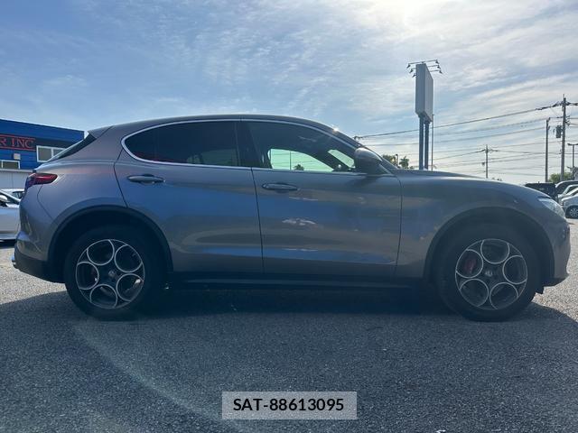 ALFA ROMEO STELVIO 2019-09 7803617-4