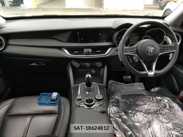 ALFA ROMEO STELVIO 2019-09 7809238-2