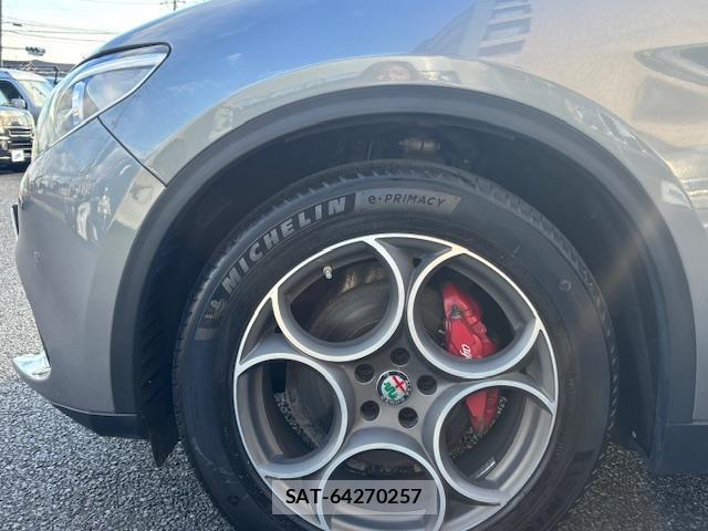 ALFA ROMEO STELVIO 2019-01 7809781-15