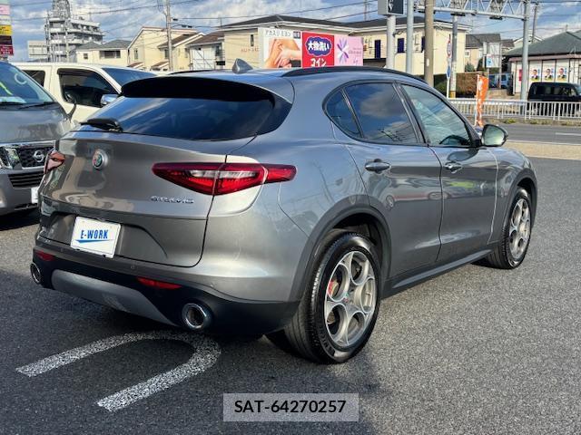 ALFA ROMEO STELVIO 2019-01 7809781-4