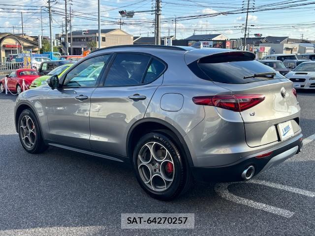 ALFA ROMEO STELVIO 2019-01 7809781-6