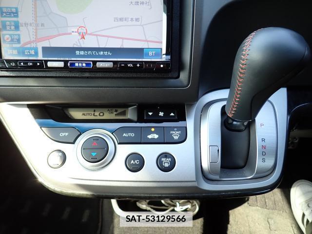 Honda STREAM 2013-06 7796074-15