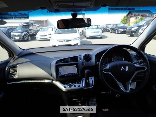 Honda STREAM 2013-06 7796074-2