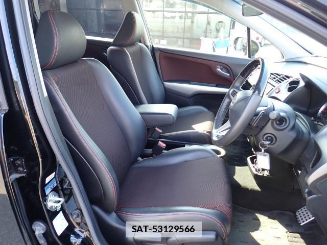 Honda STREAM 2013-06 7796074-5