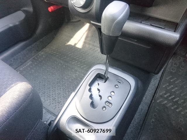 Toyota SUCCEED 2018-04 7797705-15