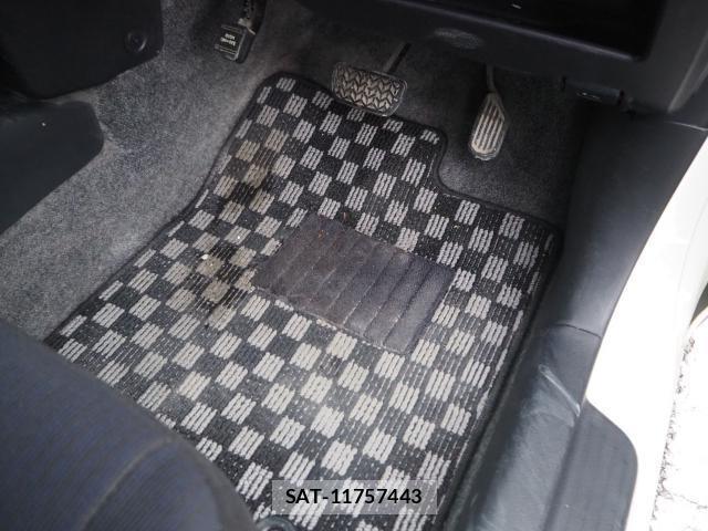 Toyota SUCCEED 2016-01 7801105-13