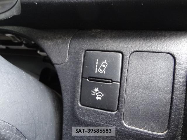 Toyota SUCCEED 2019-04 7805205-7
