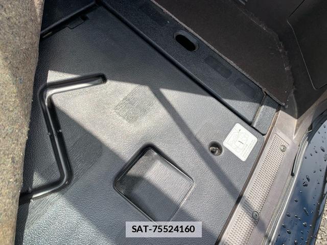 Nissan SUNNY CALIFORNIA 1990-01 7808004-16