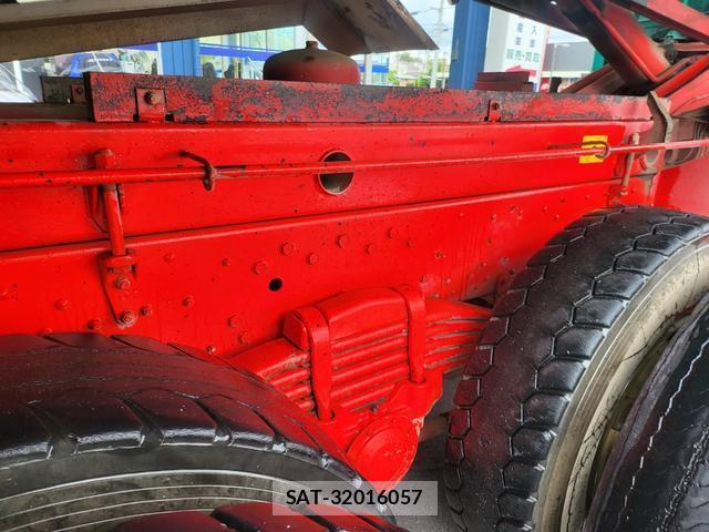 MITSUBISHI FUSO SUPER GREAT 2003-09 7798015-9