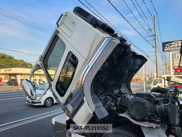 MITSUBISHI FUSO SUPER GREAT 2003-09 7798018-19