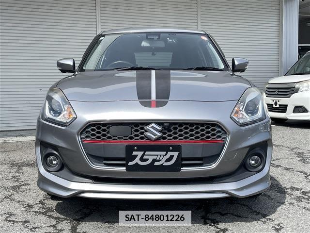 Suzuki SWIFT 2018-04 7792966-1