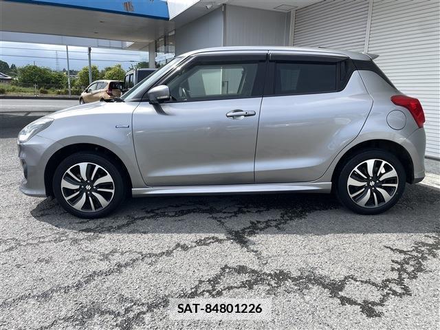 Suzuki SWIFT 2018-04 7792966-10