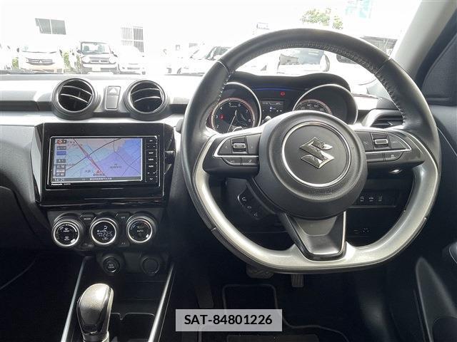 Suzuki SWIFT 2018-04 7792966-14