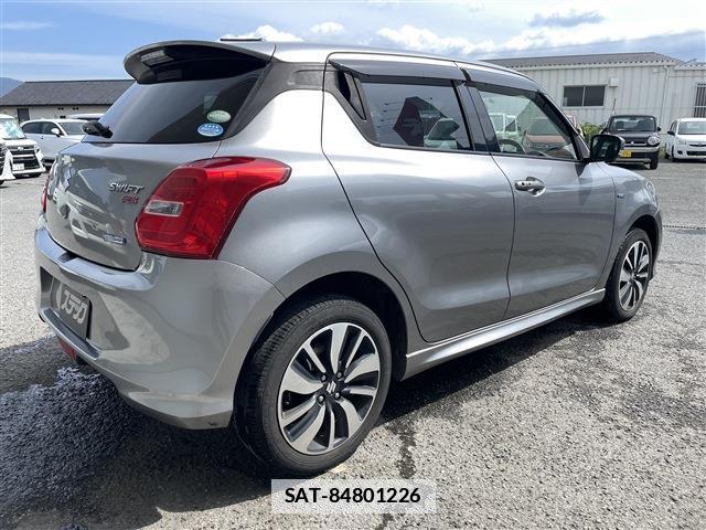 Suzuki SWIFT 2018-04 7792966-4