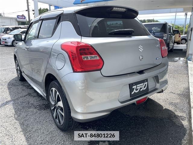 Suzuki SWIFT 2018-04 7792966-7