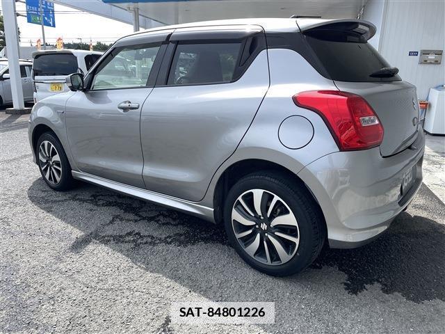 Suzuki SWIFT 2018-04 7792966-8