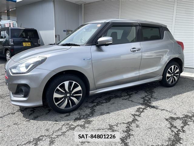 Suzuki SWIFT 2018-04 7792966-9