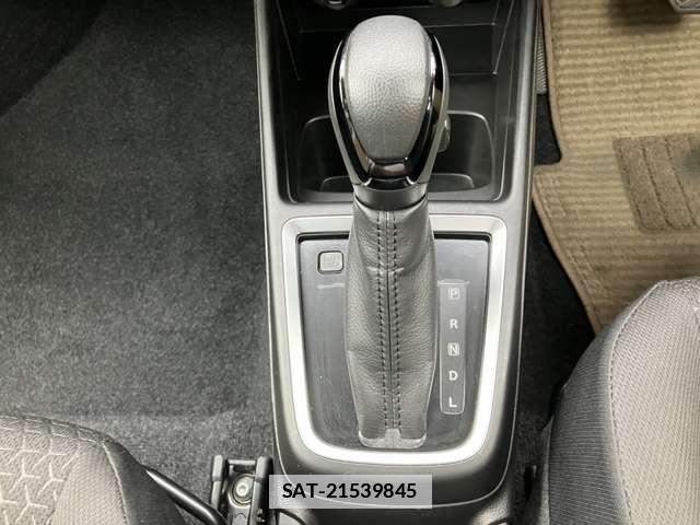 Suzuki SWIFT 2023-08 7793677-3