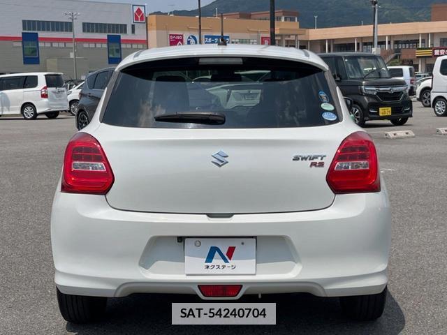 Suzuki SWIFT 2018-05 7794235-15