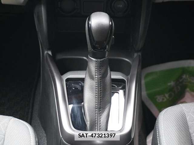Suzuki SWIFT 2023-12 7795540-14