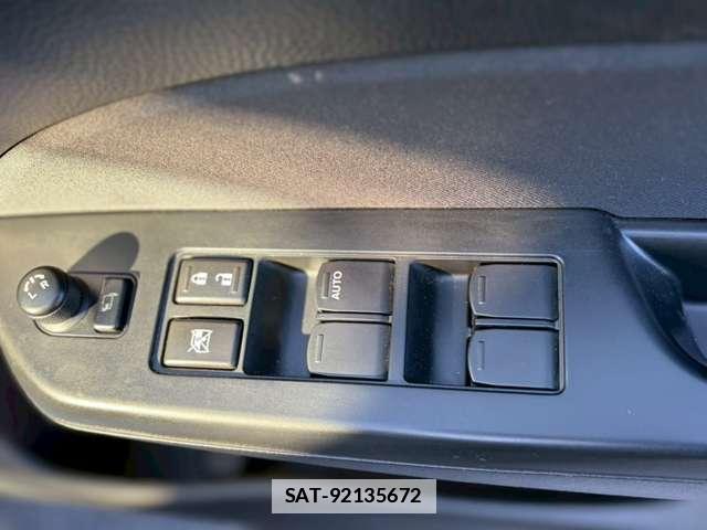 Suzuki SWIFT 2013-02 7795633-17