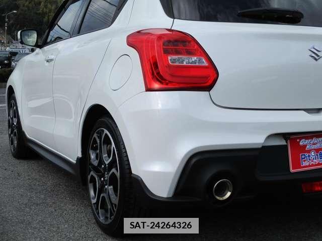 Suzuki SWIFT 2019-04 7795924-19