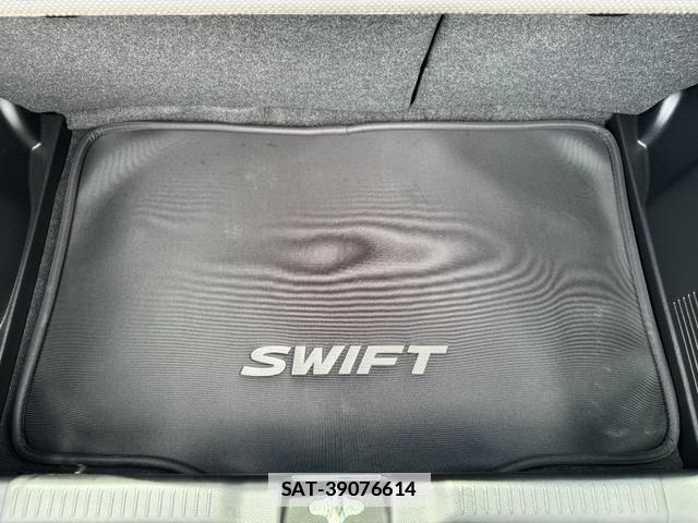 Suzuki SWIFT 2018-06 7796410-15